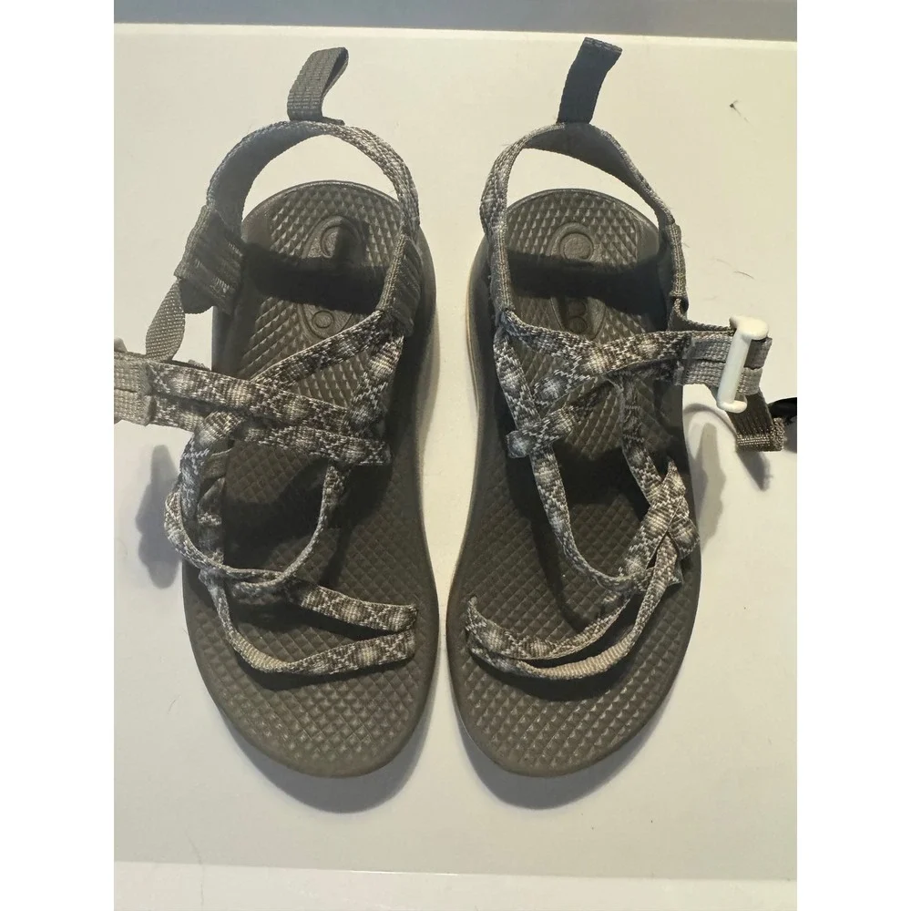 Chaco Kids Z/Cloud Gray Strappy Athletic Hiking Sandals Buckle Strap Size 1